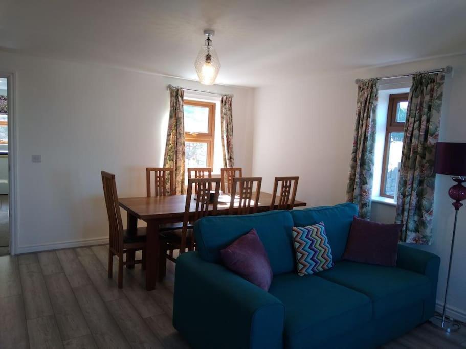 Staycation 3-Bedroom Home With Panoramic Views Free Off Road Parking Endon Esterno foto