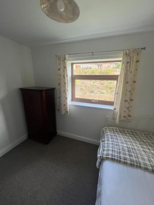 Staycation 3-Bedroom Home With Panoramic Views Free Off Road Parking Endon Esterno foto